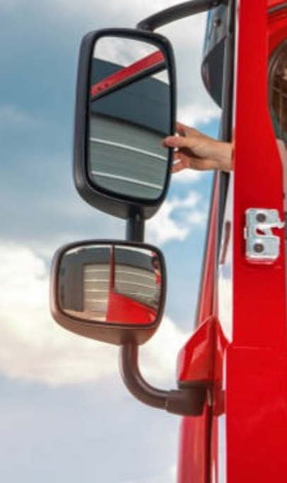 Changer son rétroviseur de poids lourd