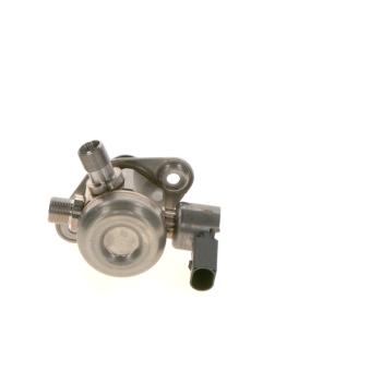 Pompe à haute pression BOSCH 0 261 520 221 pour FORD MONDEO E 63 AMG - 558cv