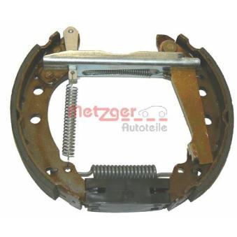 Jeu de mâchoires de frein METZGER OEM 867609528