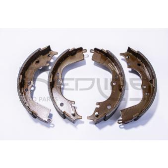 Jeu de mâchoires de frein RED-LINE OEM 0449526210