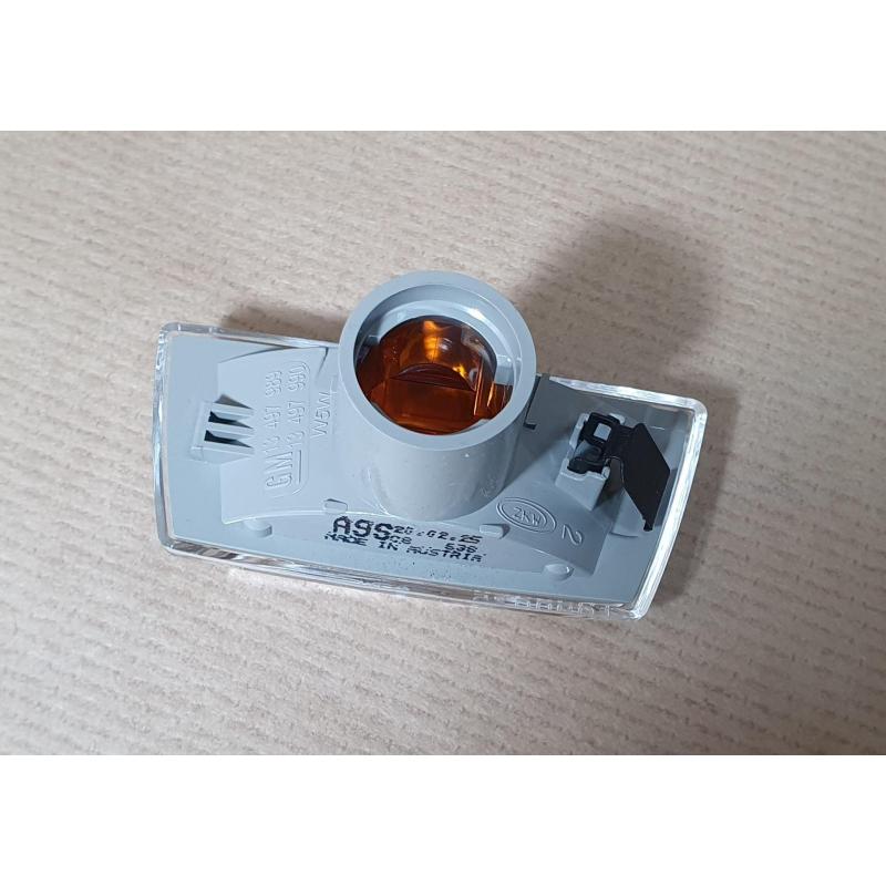 Feu clignotant avant gauche OE 13497989 - Visuel 1