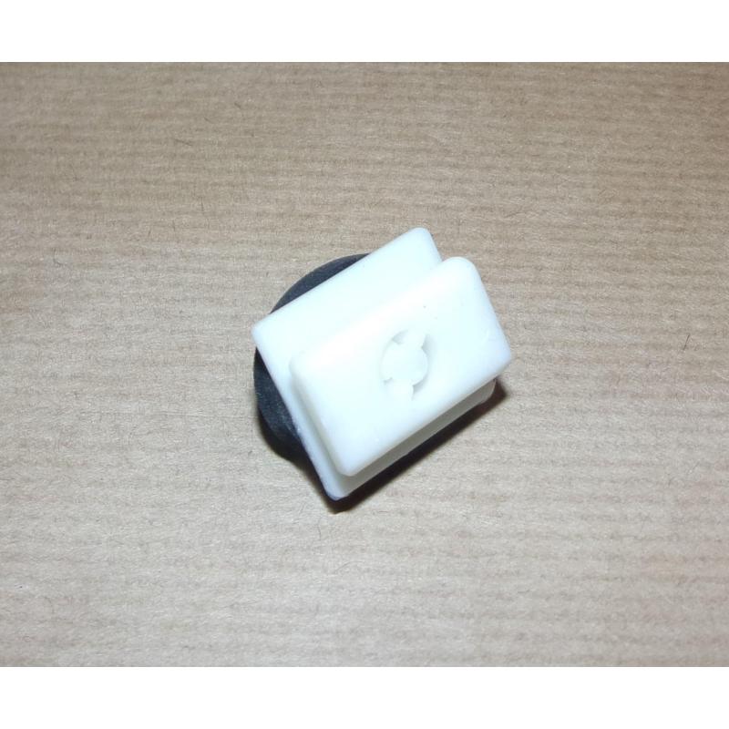 Clip, enjoliveur OE YQ00109880 - Visuel 1