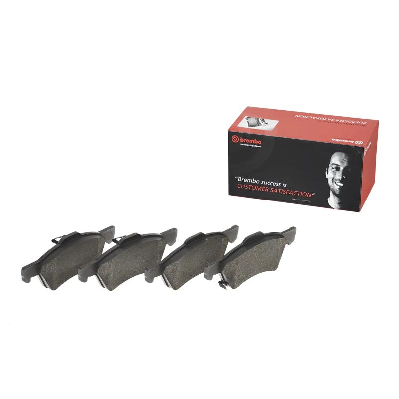 Jeu de 4 plaquettes de frein avant BREMBO P 11 015 - Visuel 1