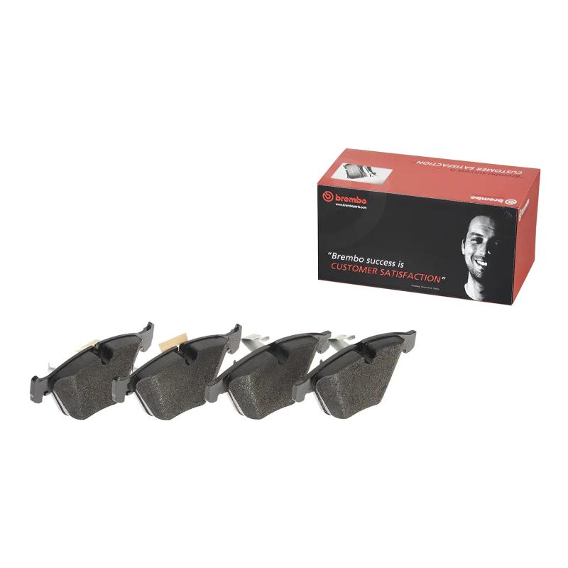 Jeu de 4 plaquettes de frein avant BREMBO P 06 046 - Visuel 1