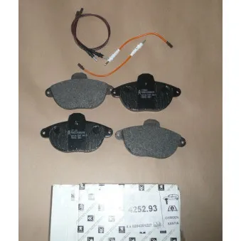 Jeu de 4 plaquettes de frein avant OE OEM E172076