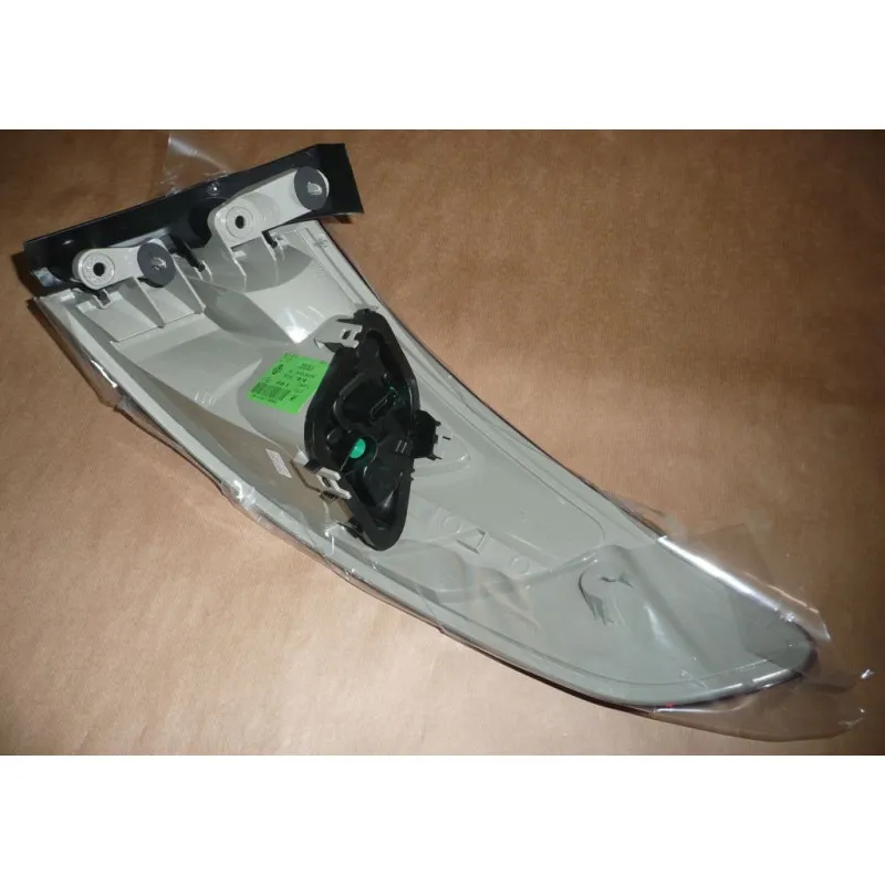 Feu arrière OE 265552802R - Visuel 2