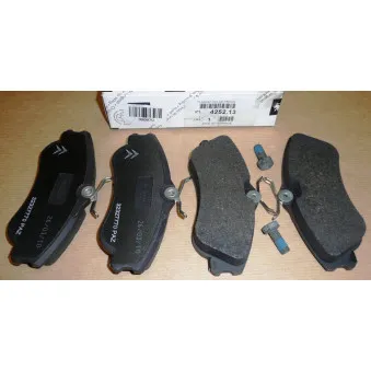 Jeu de 4 plaquettes de frein avant OE OEM 425378