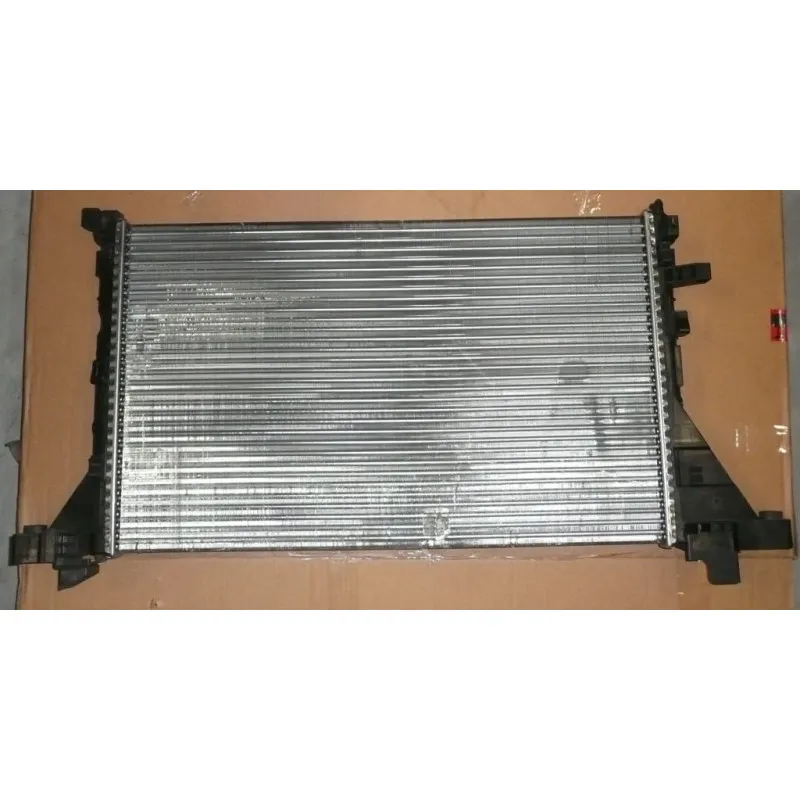 Radiateur, refroidissement du moteur OE 214101169R - Visuel 1
