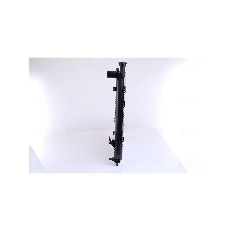 Radiateur, refroidissement du moteur NISSENS 675022 - Visuel 2