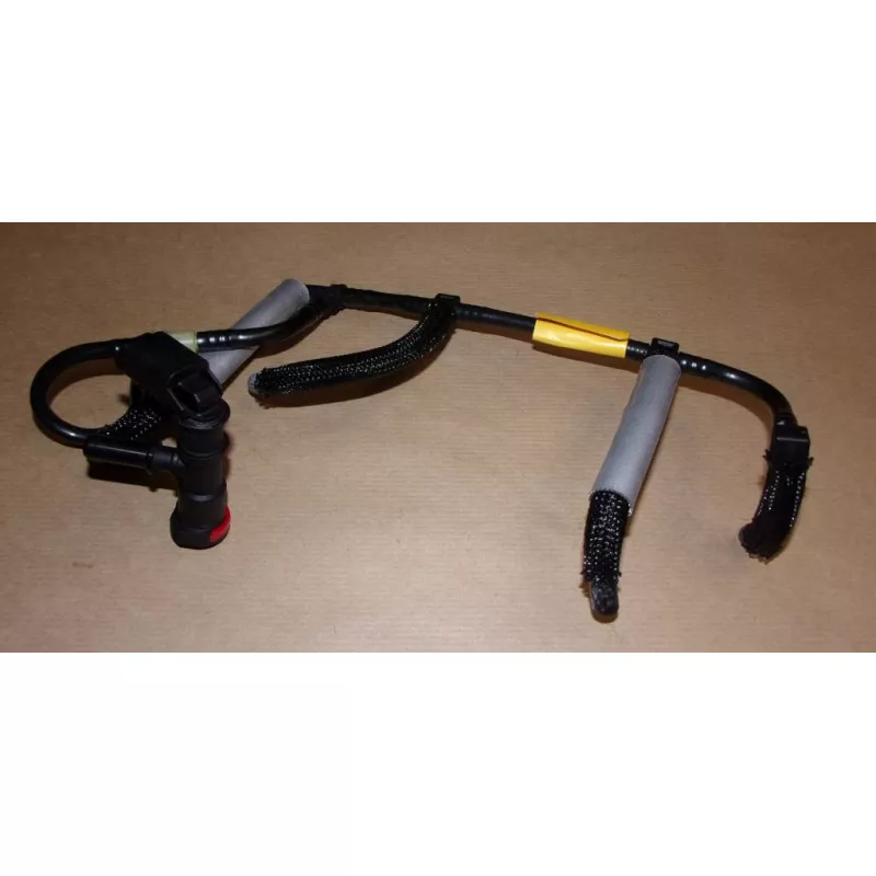 Tuyauterie de carburant OE 166717694R - Visuel 2