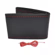 AMIO OTDK103 - Couvre volant surpiqué noir avec fil rouge 38-39 cm