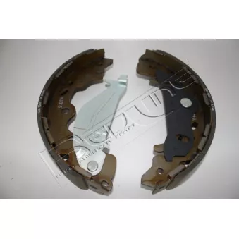 Jeu de mâchoires de frein RED-LINE OEM 0K58A2638Z