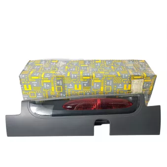 Feu arrière OE 8200336840 pour RENAULT TRAFIC 2.0 DCI 115 - 114cv