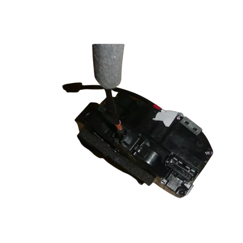 Serrure de porte arrière gauche OE 825014EA2A - Visuel 2