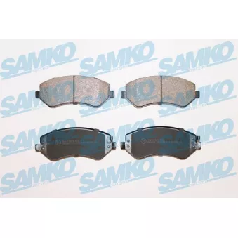 Jeu de 4 plaquettes de frein avant SAMKO OEM 5066427AA