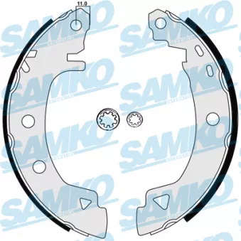Jeu de mâchoires de frein SAMKO 84920 pour FIAT MAREA 1.6 - 103cv