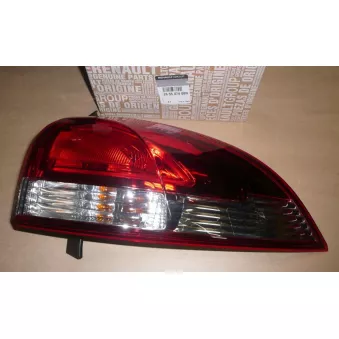 Feu arrière OE 265507408R pour TOYOTA YARIS 1.5 dCi 110 - 110cv