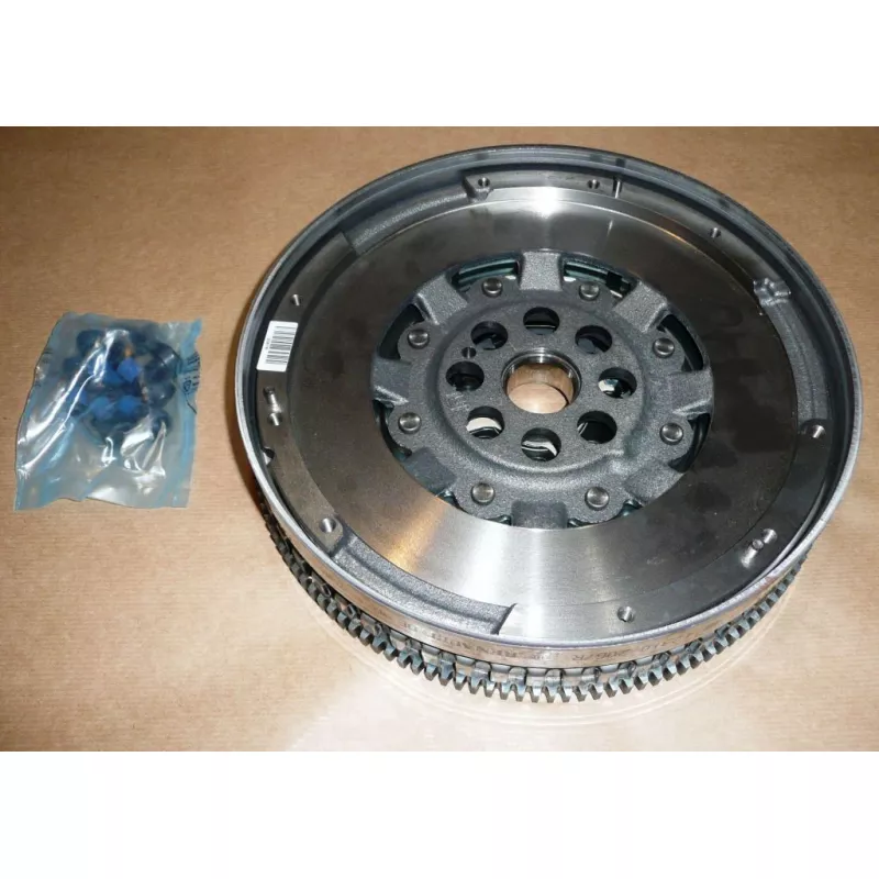 Volant moteur OE 123006624R - Visuel 2